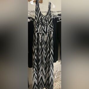 AB Studio Black and White Chevron Maxi Dress